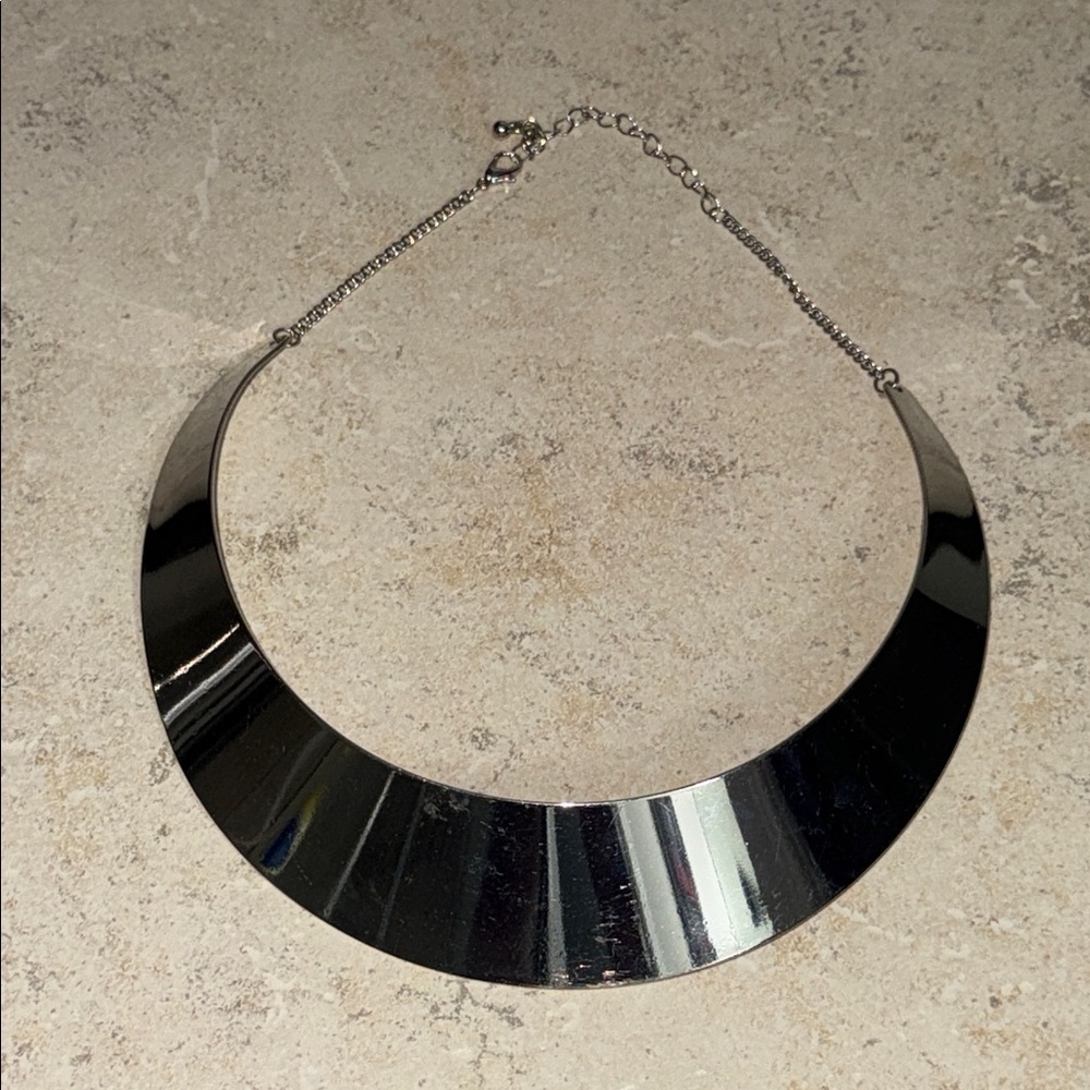 Elegant Silver Necklace - Egyptian Class